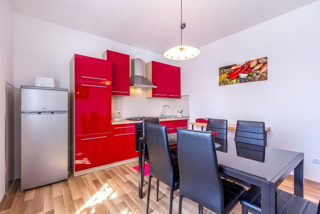 Apartment Miro プーラ 部屋 写真